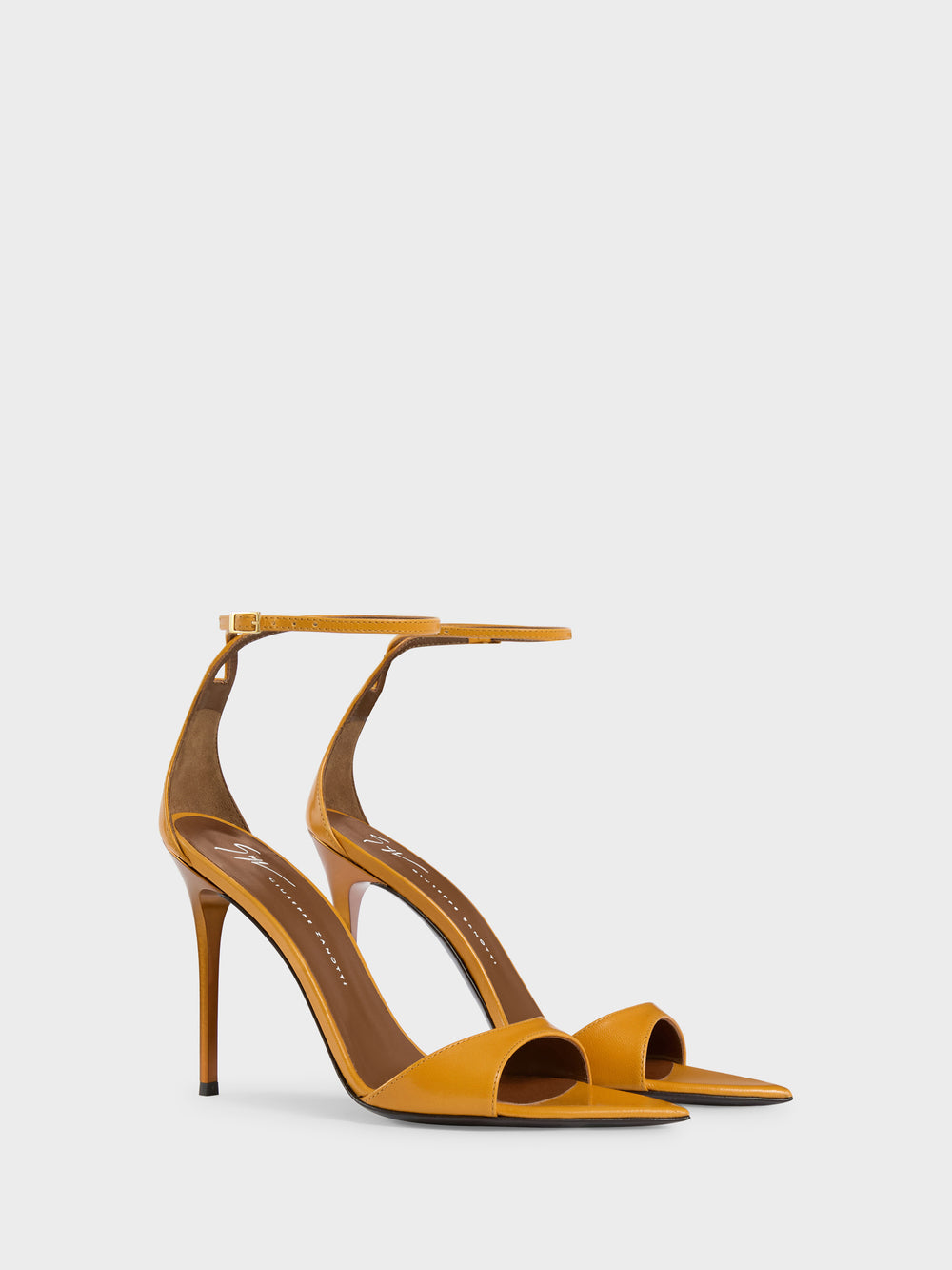 INTRIIGO STRAP SANDAL 105