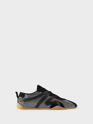 Woman > Sneakers