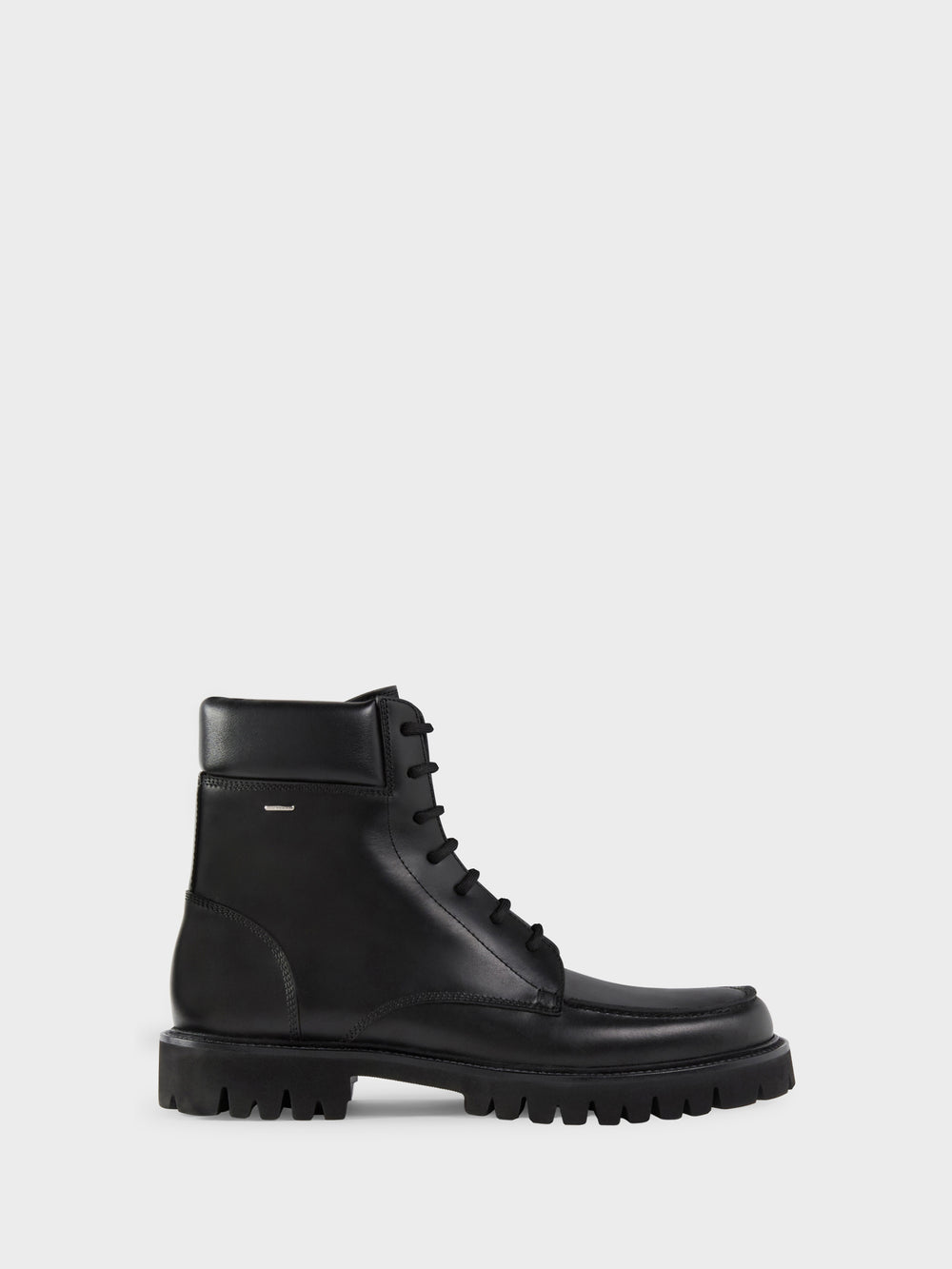 MAGNUSS BOOT