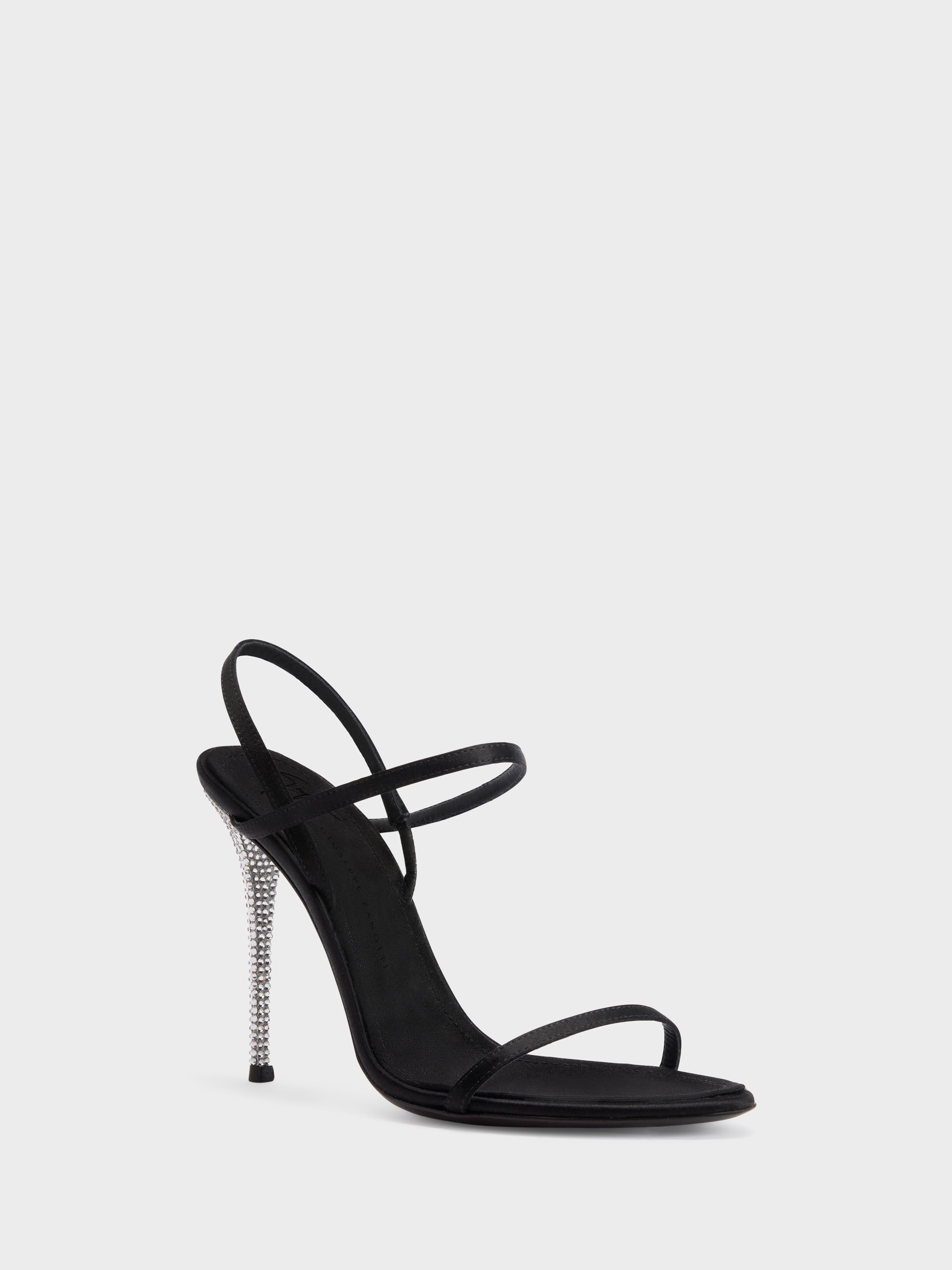 SAPHYRA SANDAL 105