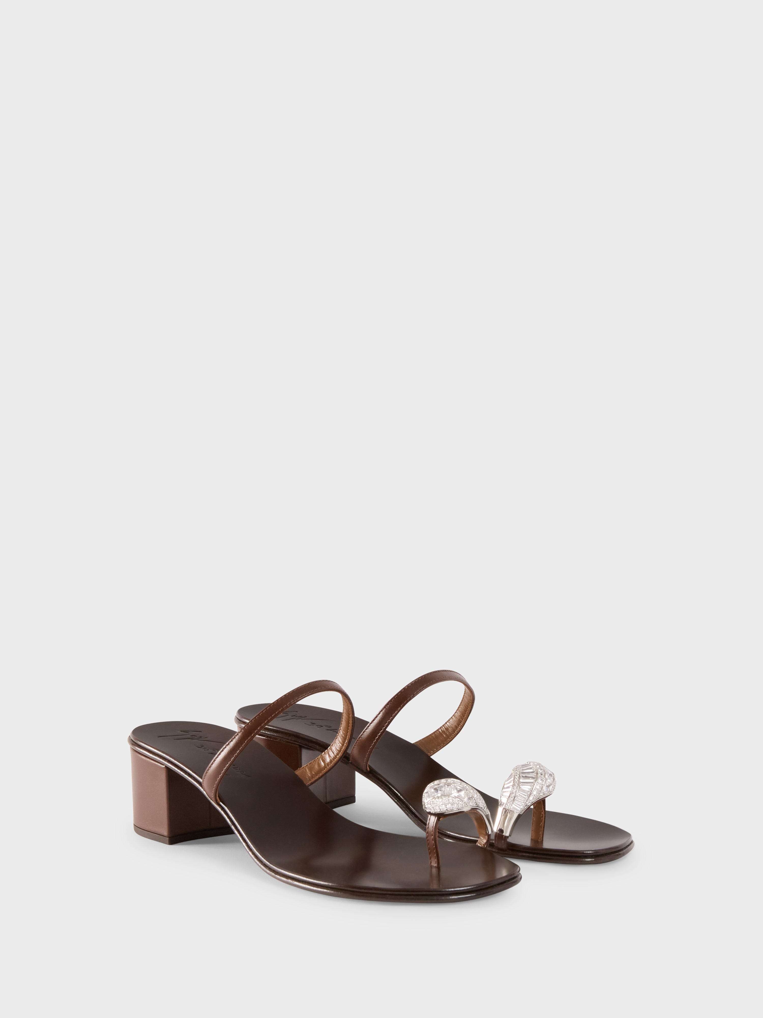 ICON RING SANDAL 40