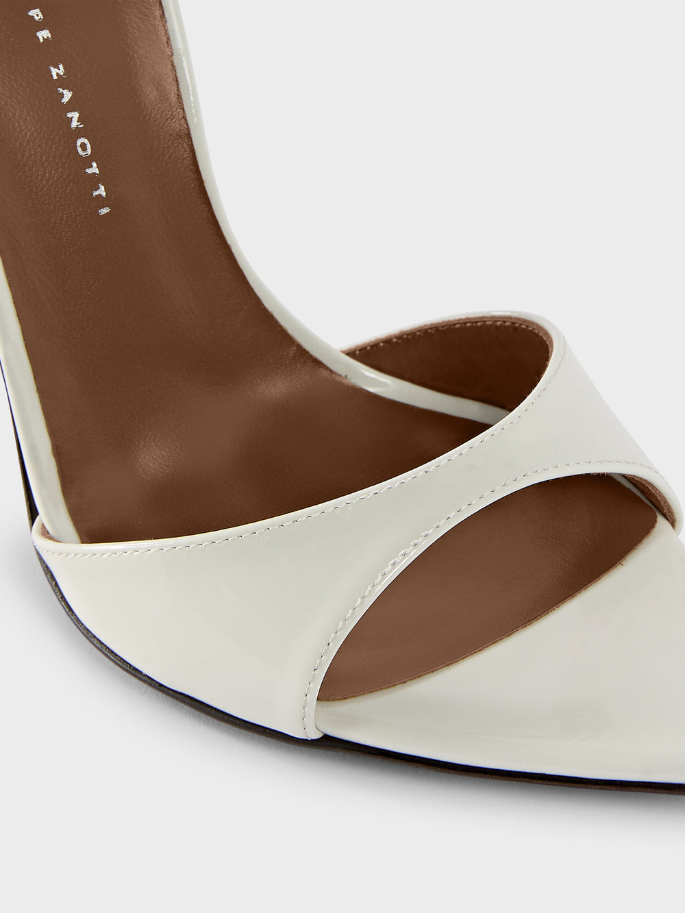 INTRIIGO MULE 105