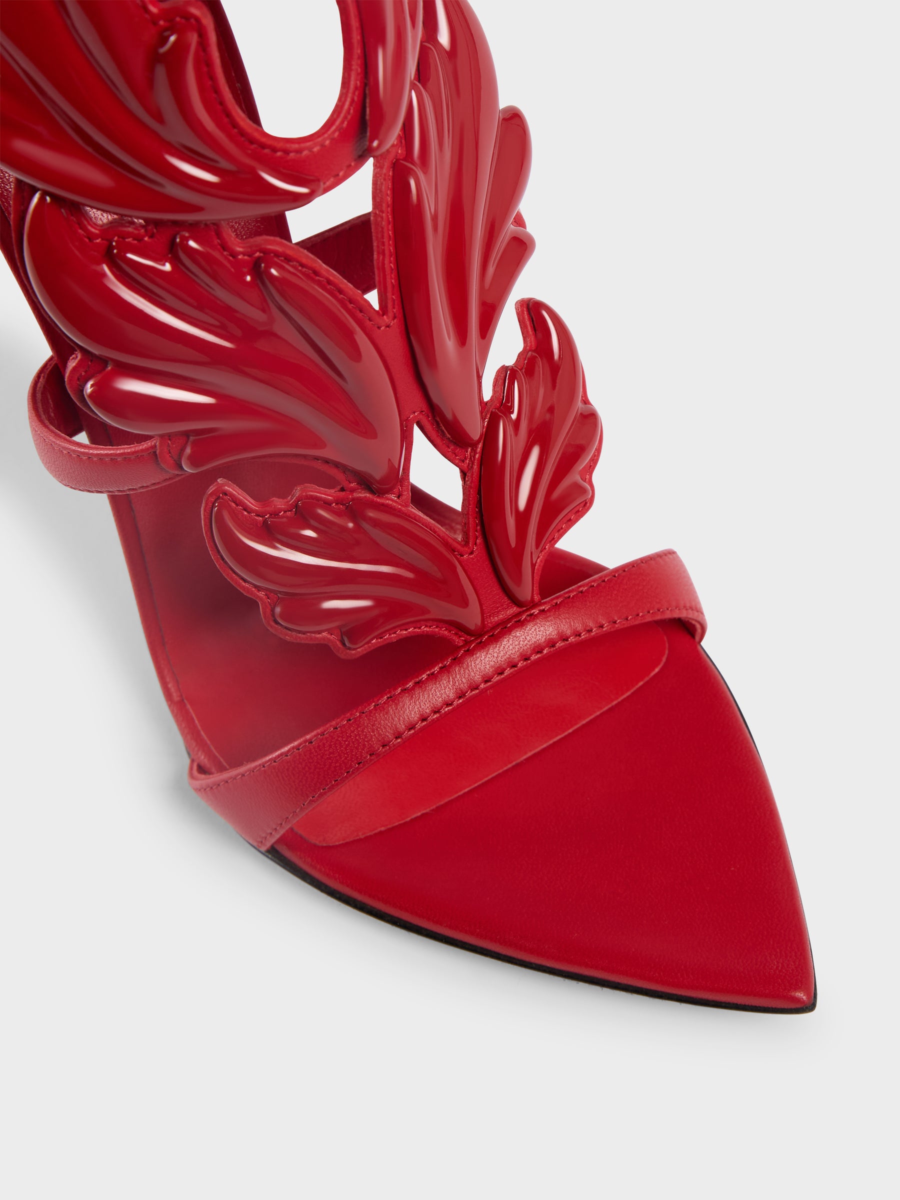 NEW CRUEL SANDAL 105