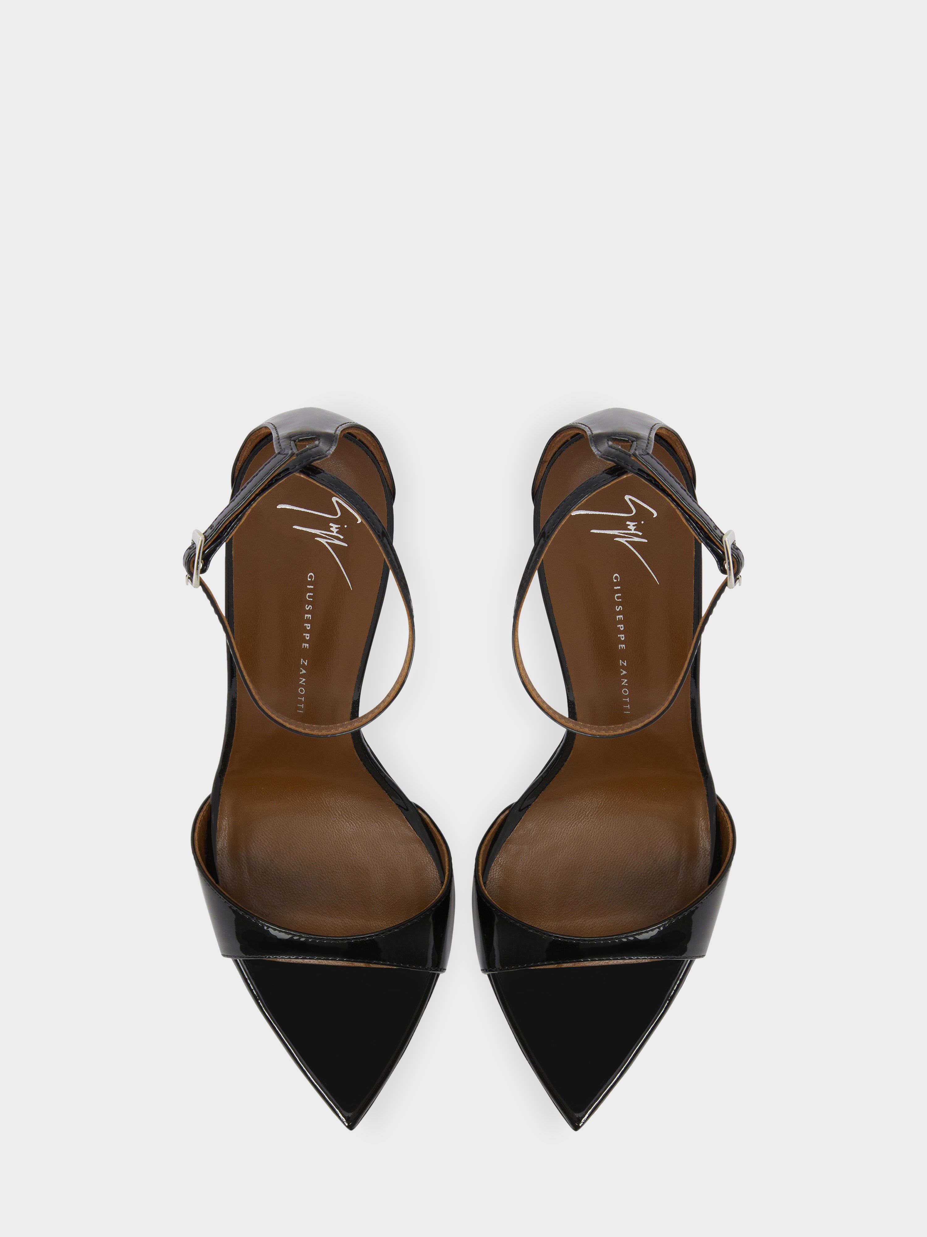 INTRIIGO STRAP SANDAL 105