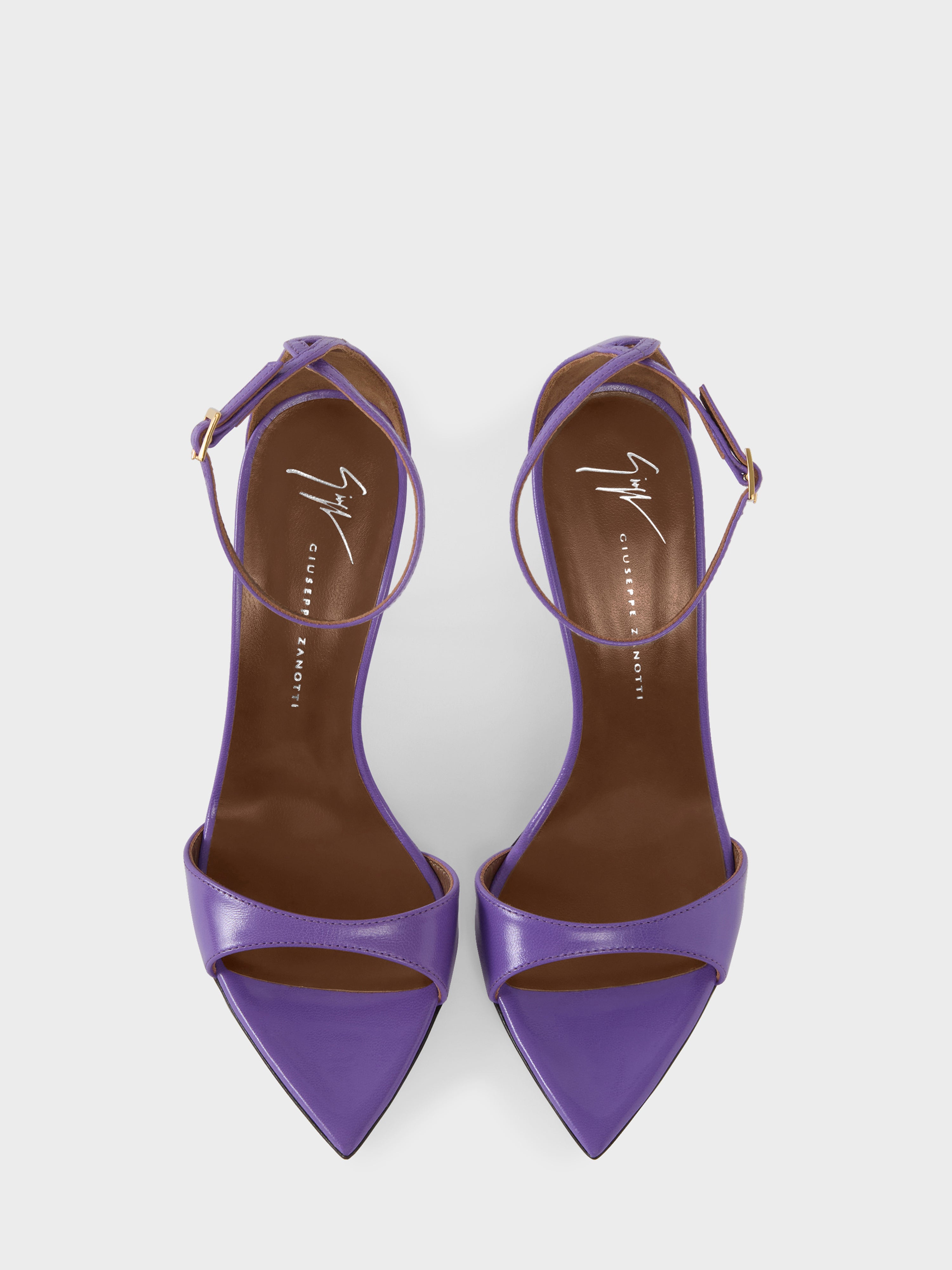 INTRIIGO STRAP SANDAL 105