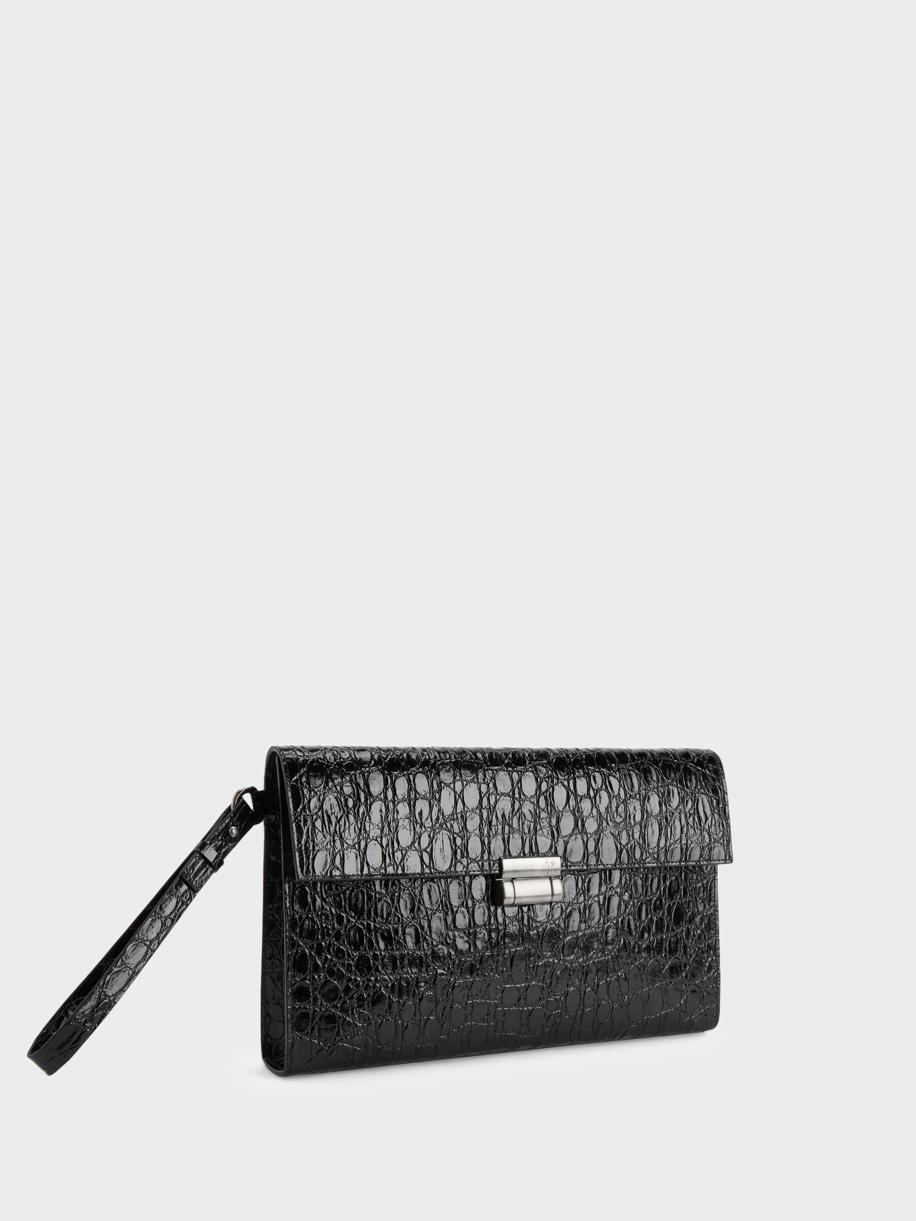 YANNIS POCHETTE