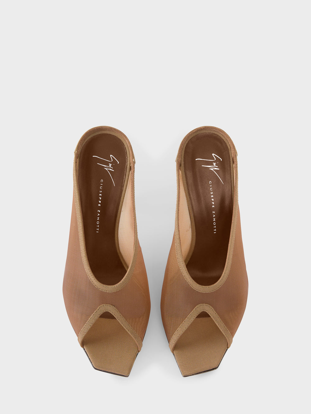 GUEPIERE MULE 105