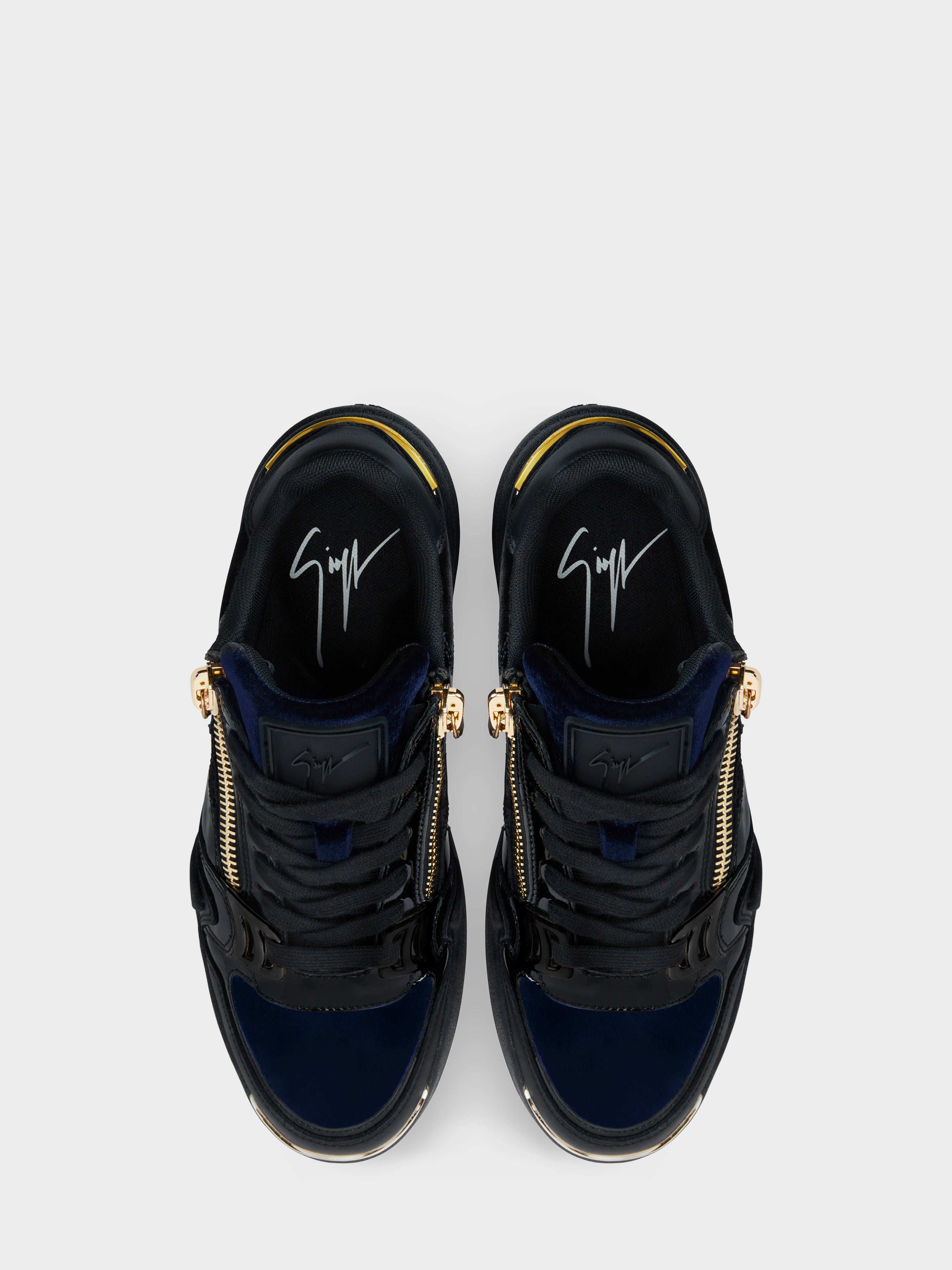 GZ-GHOST SNEAKERSS 
