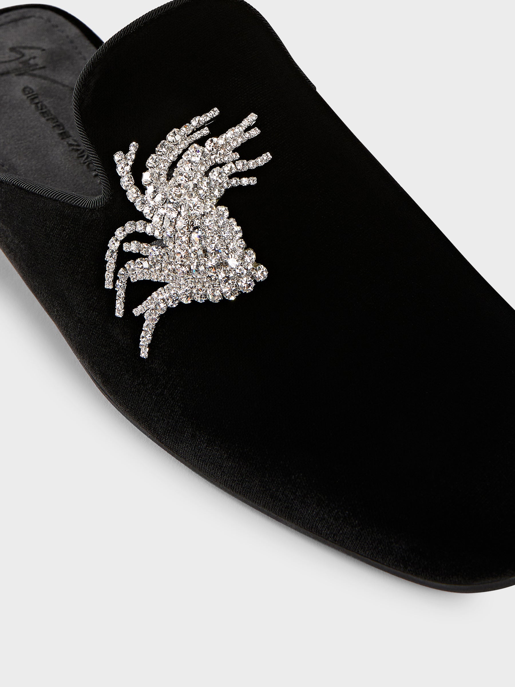 MORITZ SLIPPER