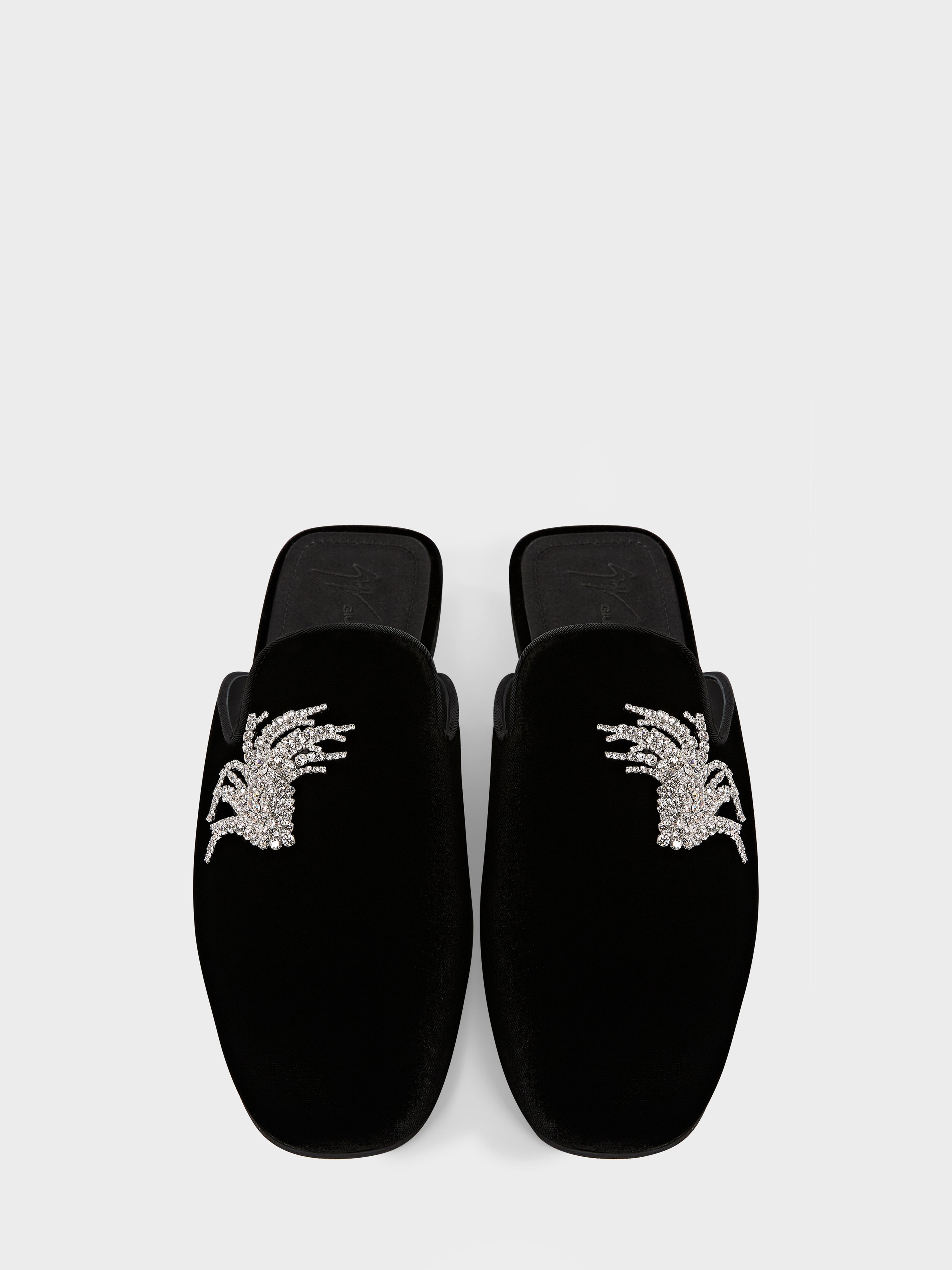 MORITZ SLIPPER