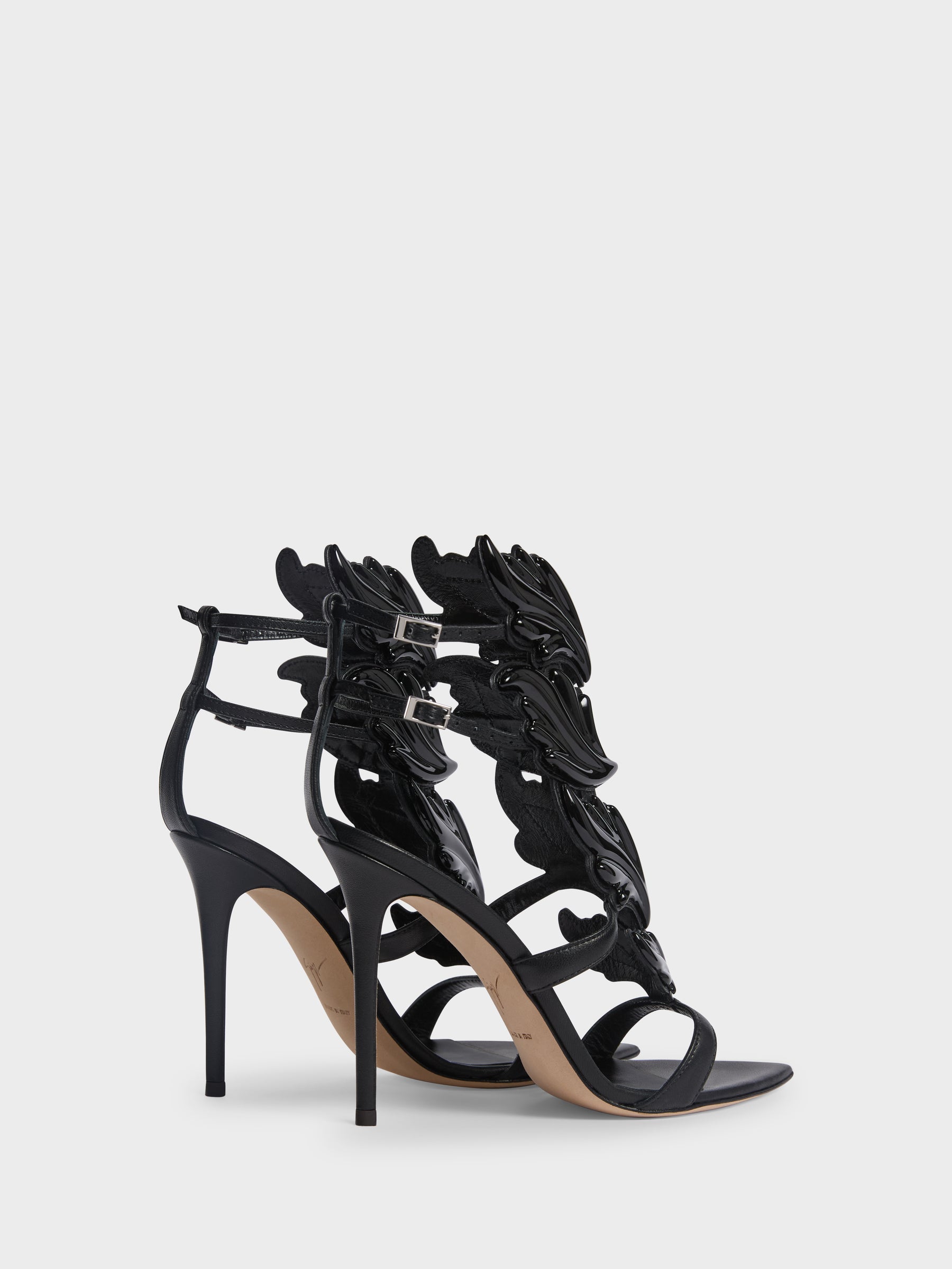 NEW CRUEL SANDAL 105