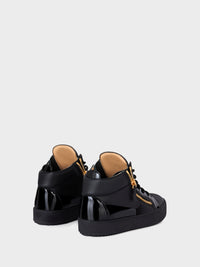 KRISS SNEAKERS