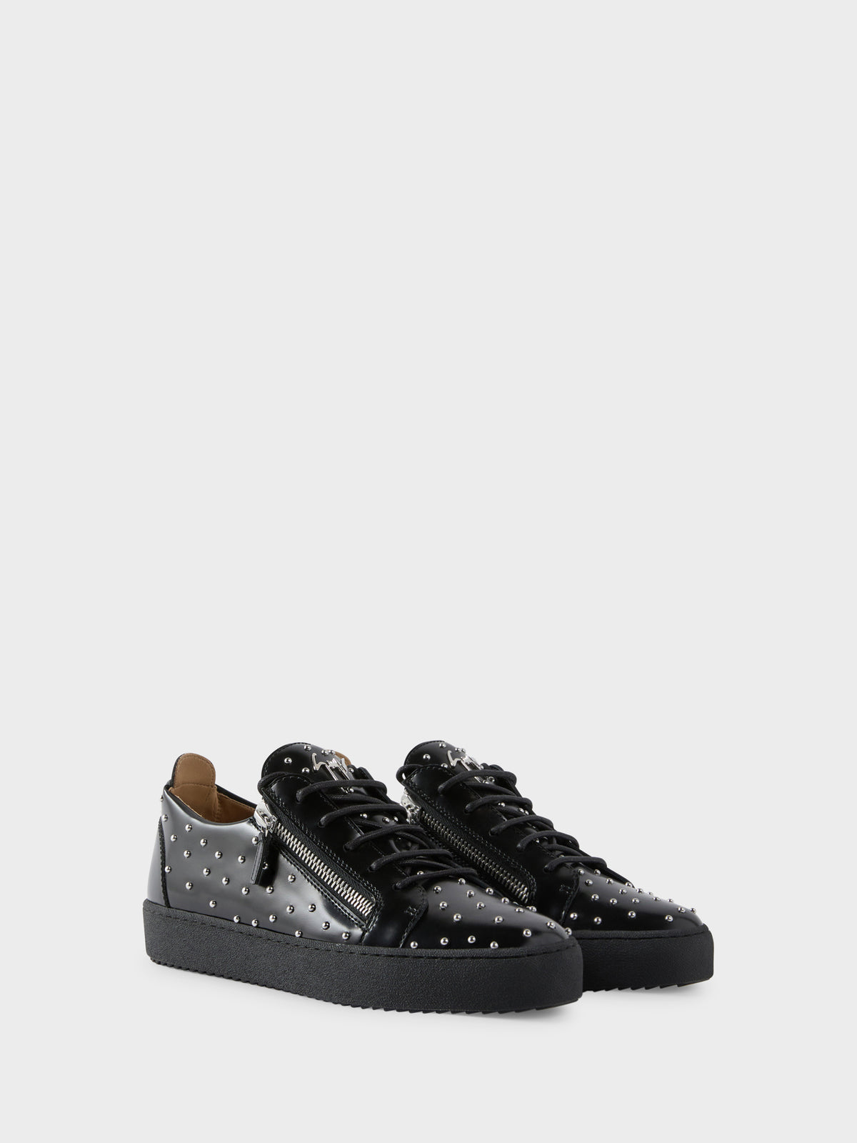 FRANKIE STUDS SNEAKER