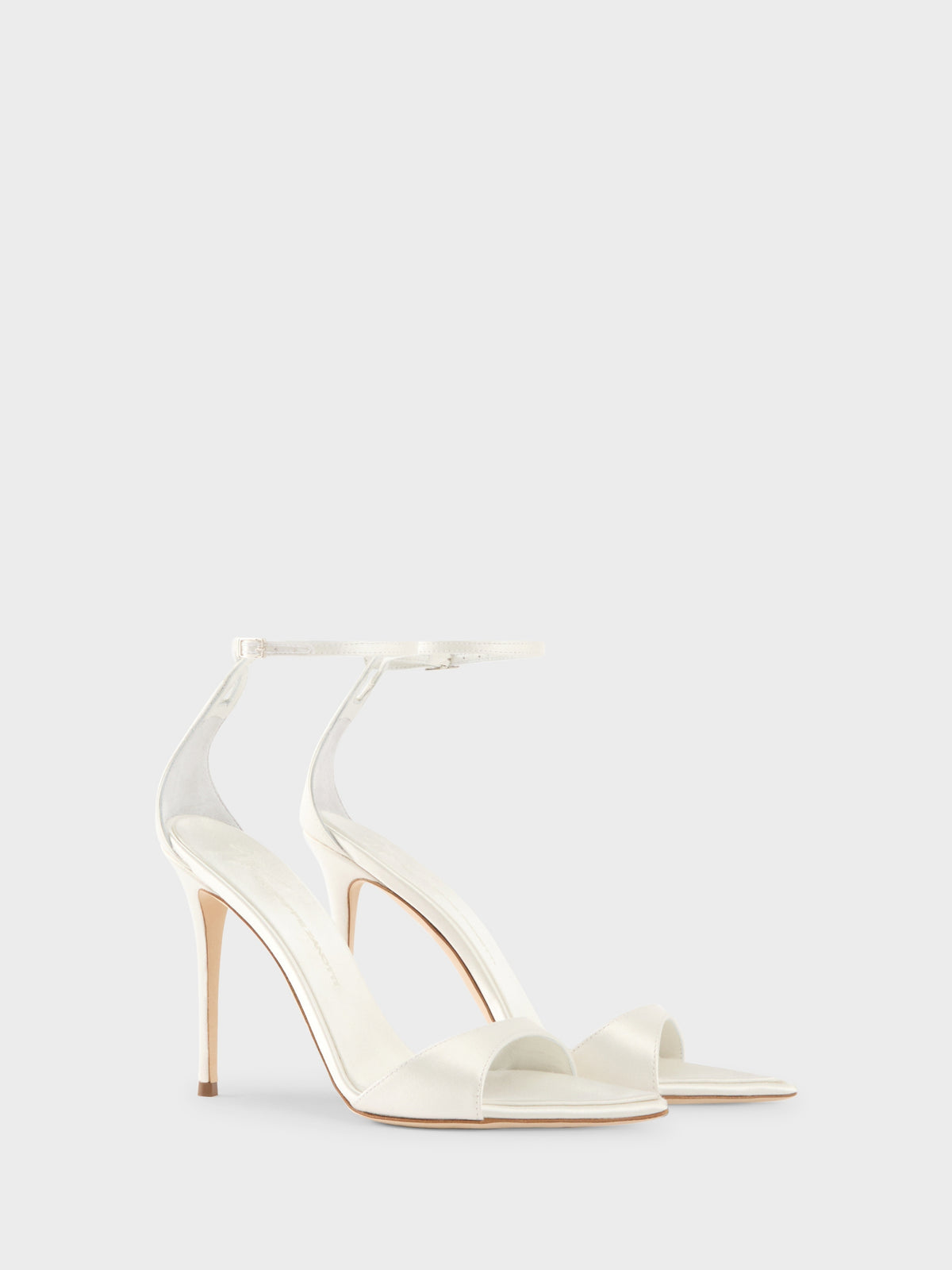 INTRIIGO STRAP SANDAL 105