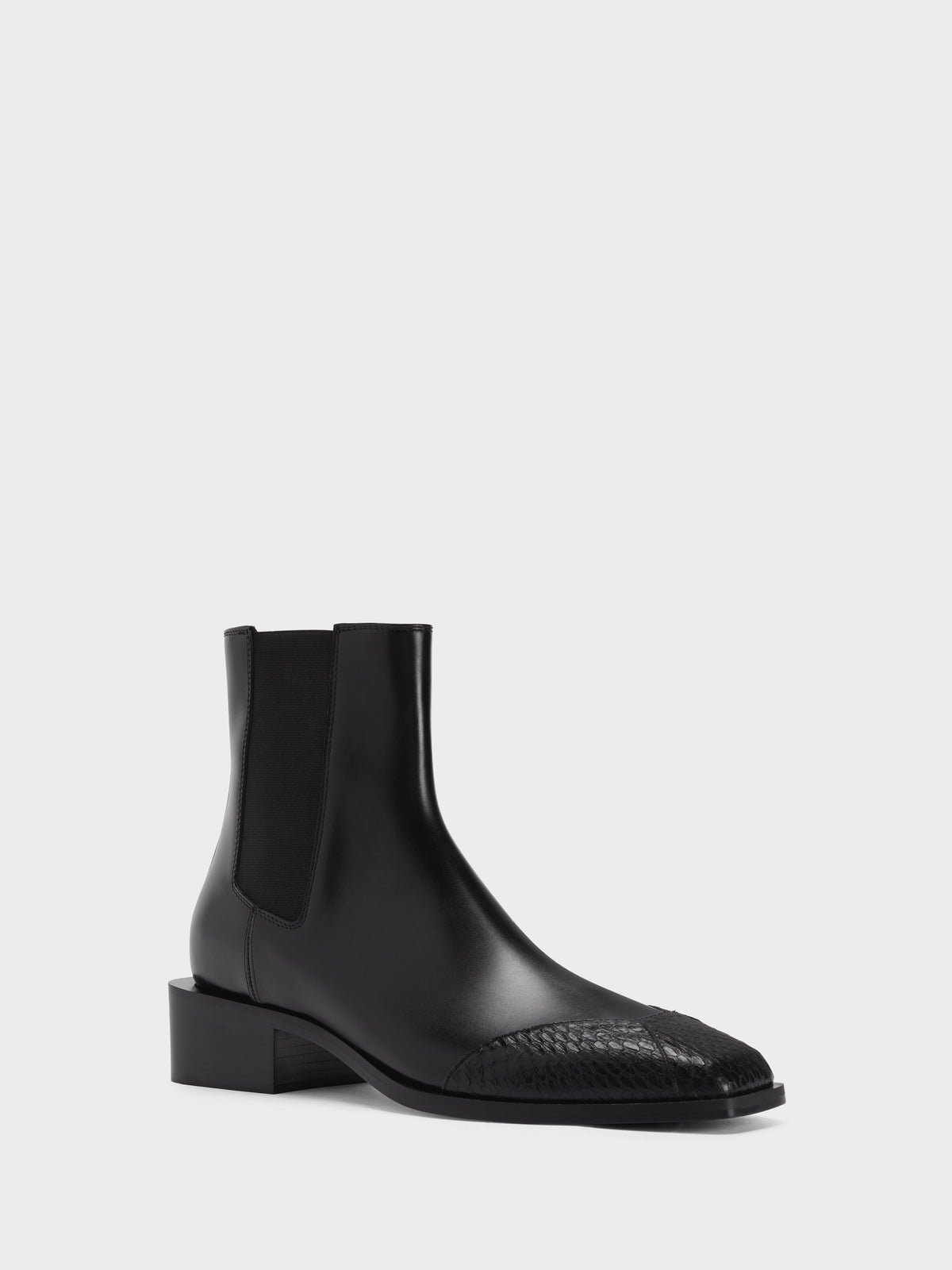 SEVERUS BOOT