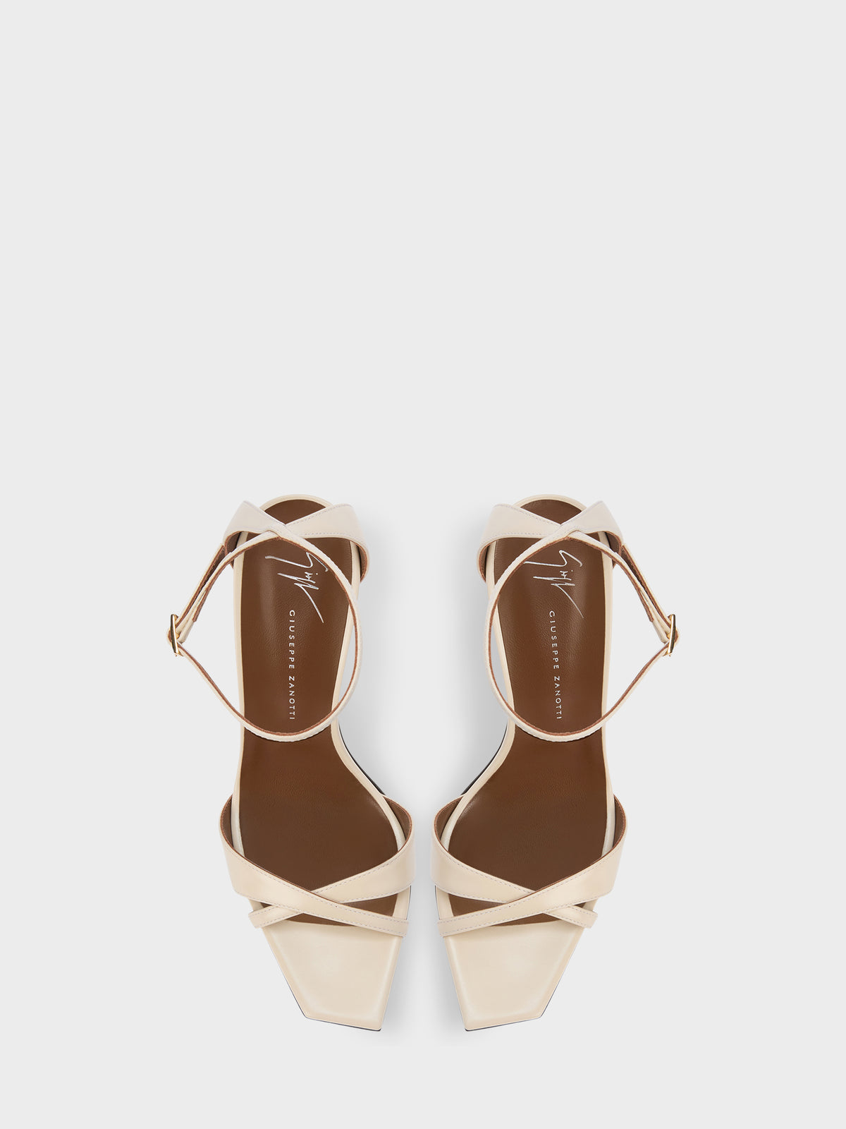 BRIVIDO CRUZ SANDAL 105