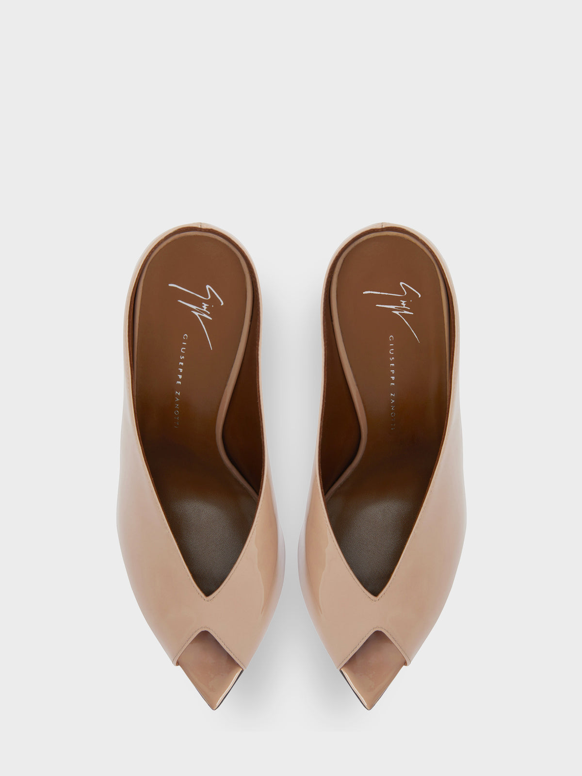 INTRIIGO CLUEDO MULE 105