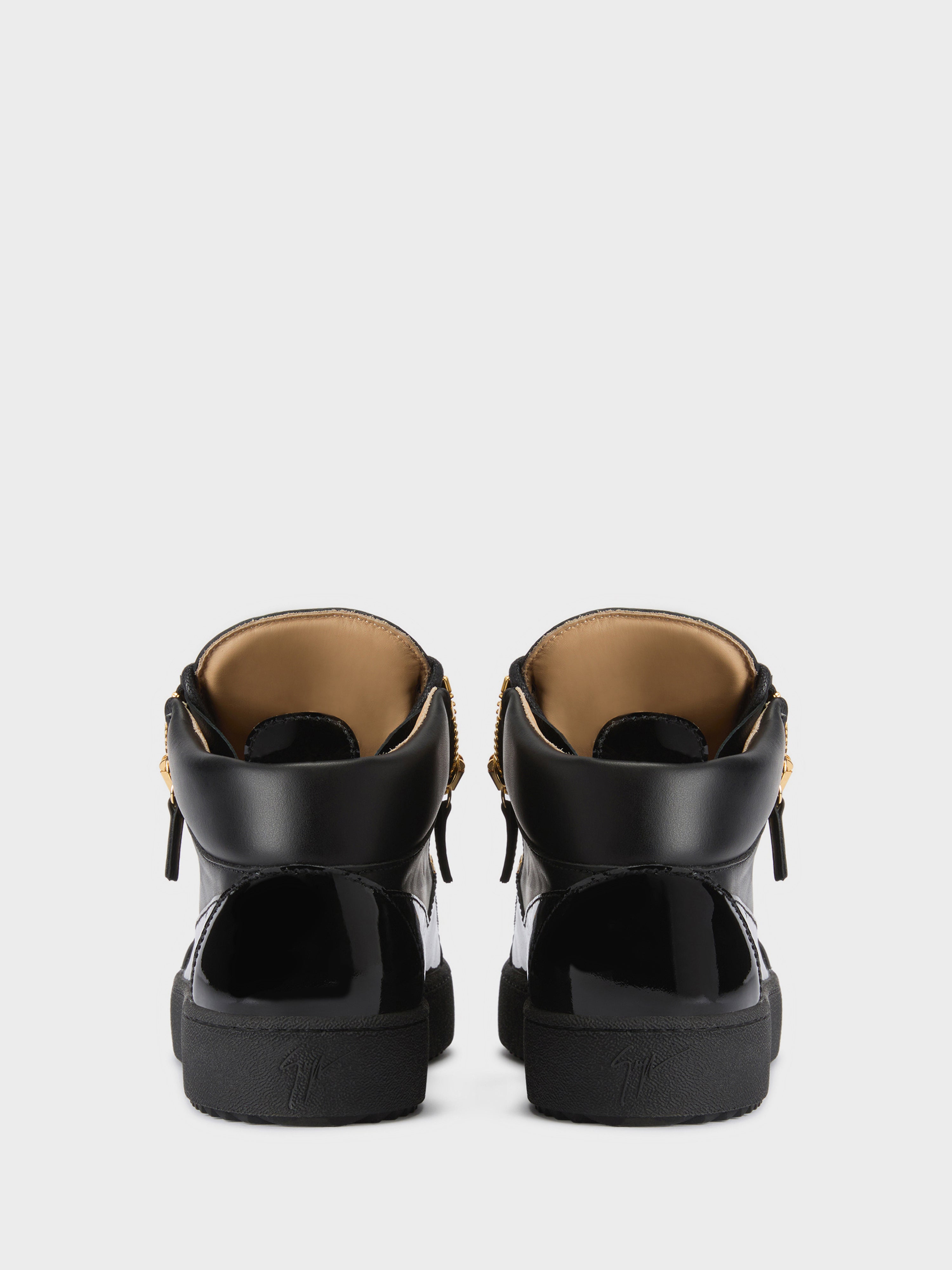 KRISS SNEAKERSS 