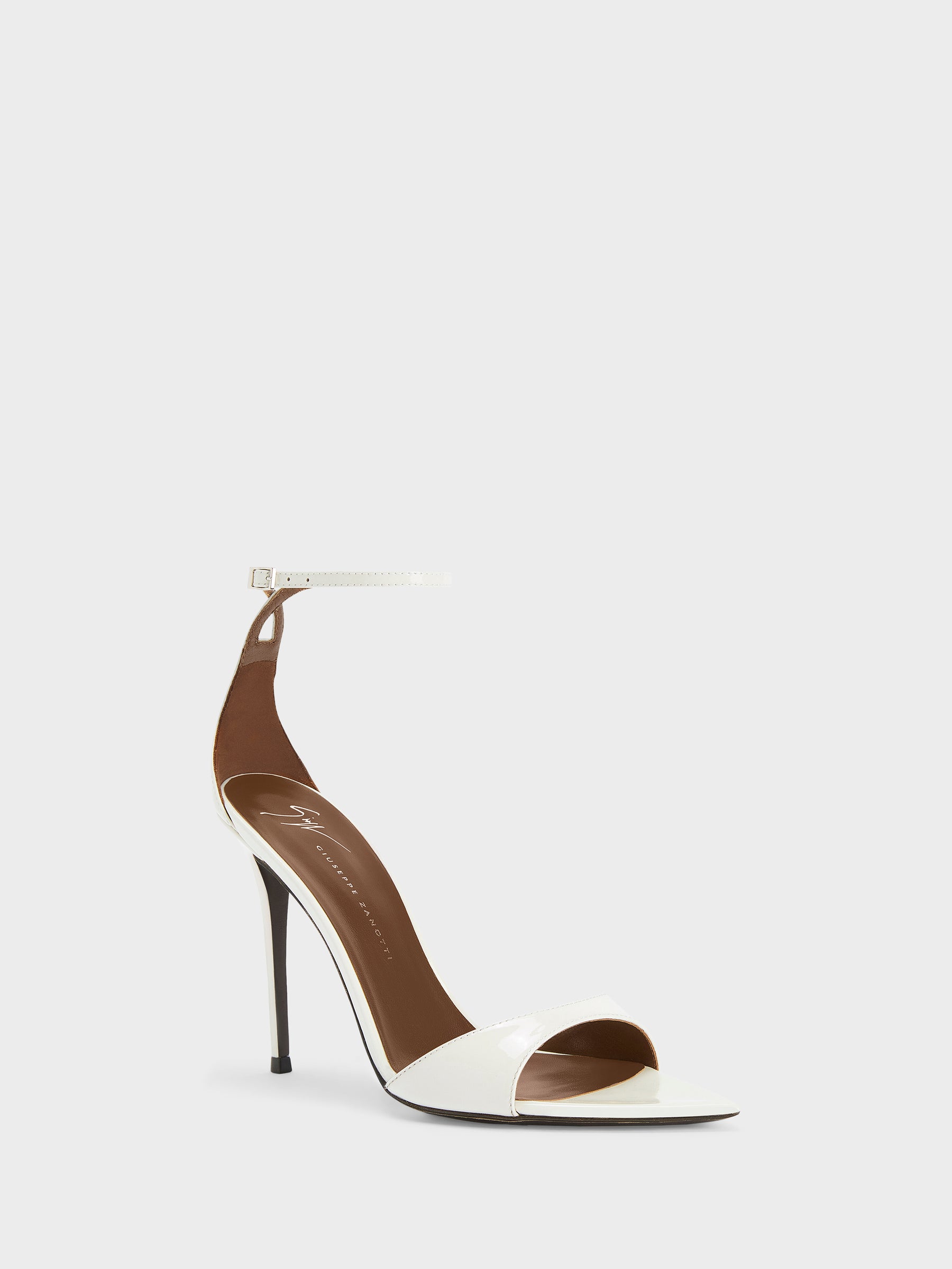 INTRIIGO STRAP SANDAL 105