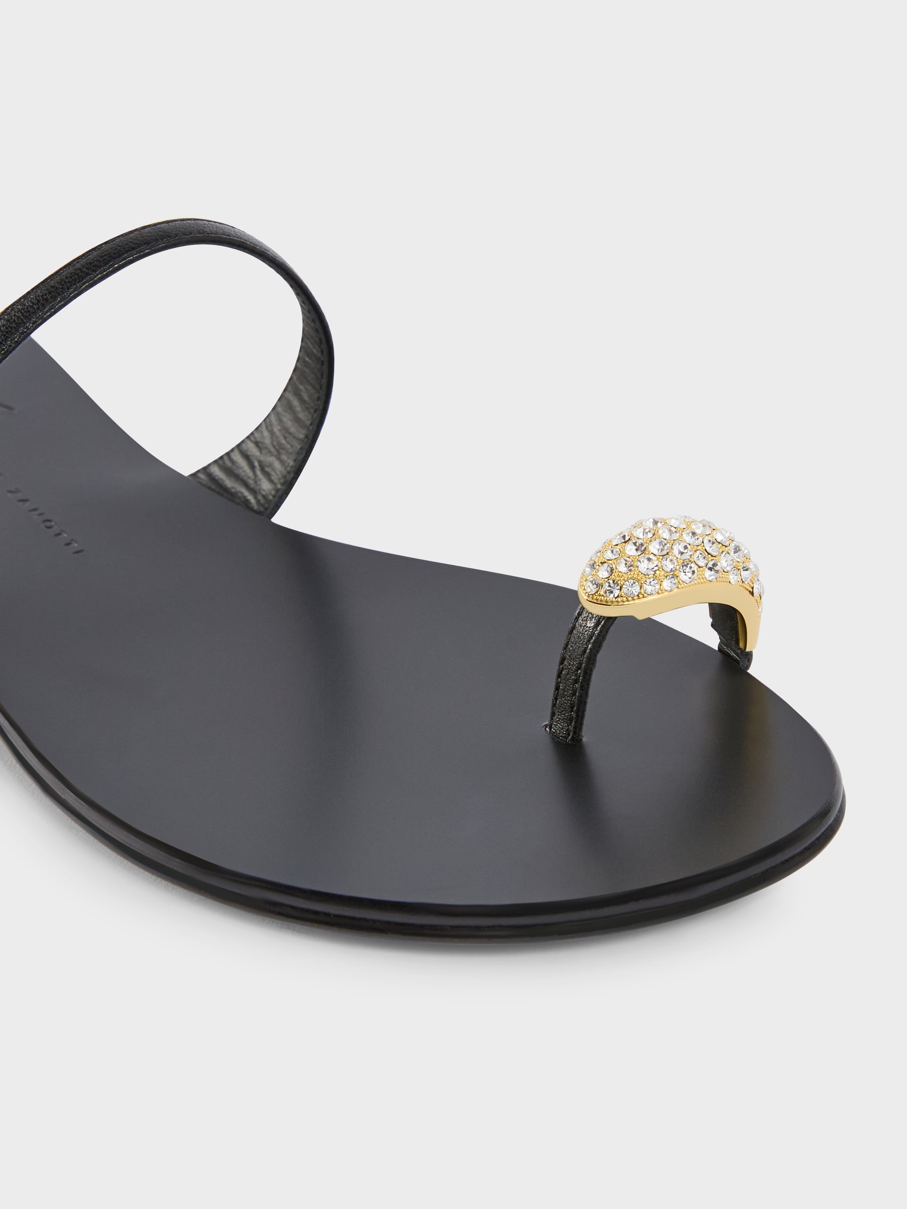 RING FLAT