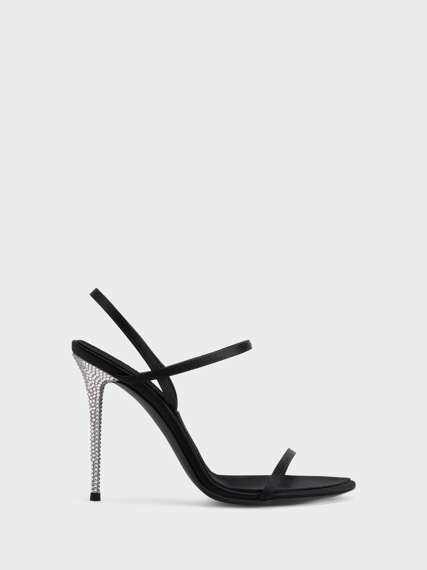 SAPHYRA SANDAL 105