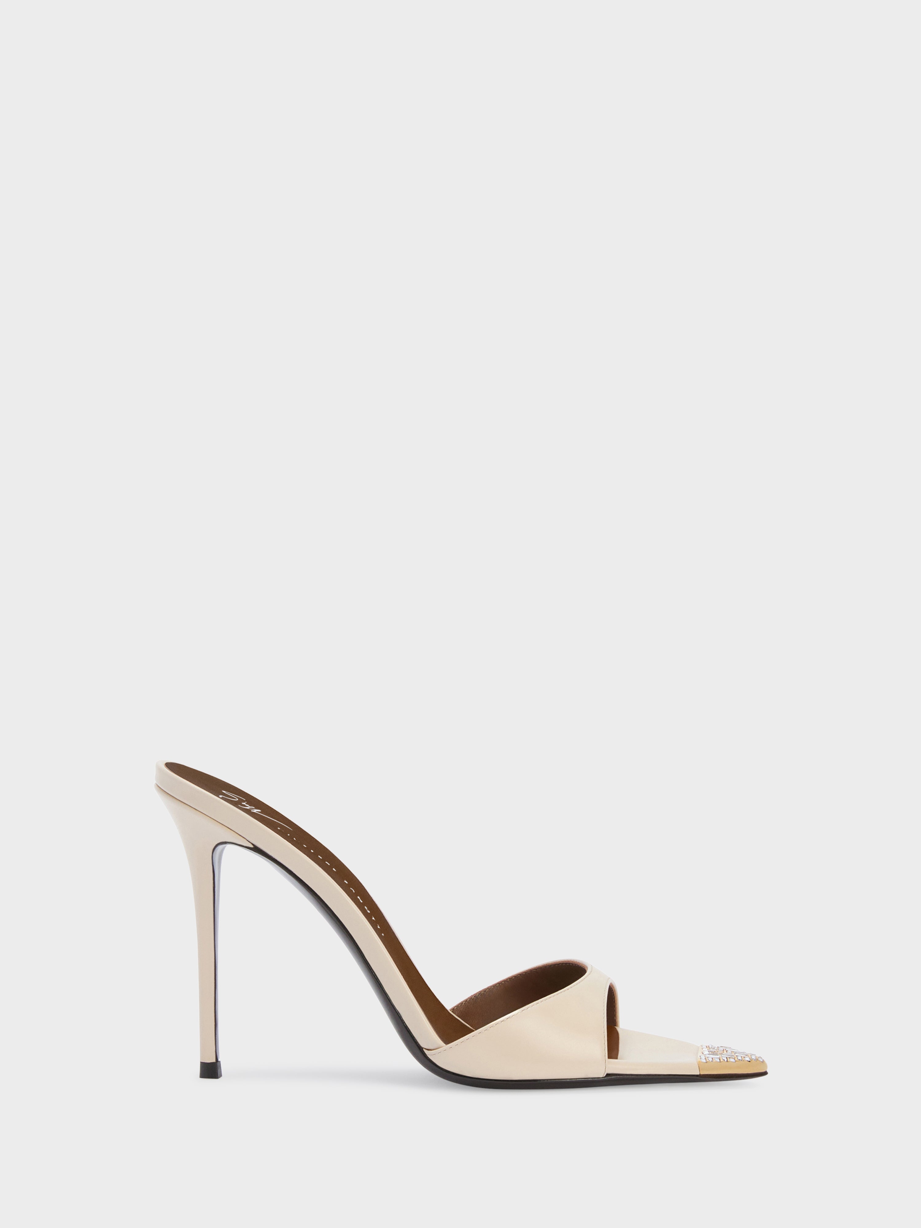 INTRIIGO JEWELRY MULE 105