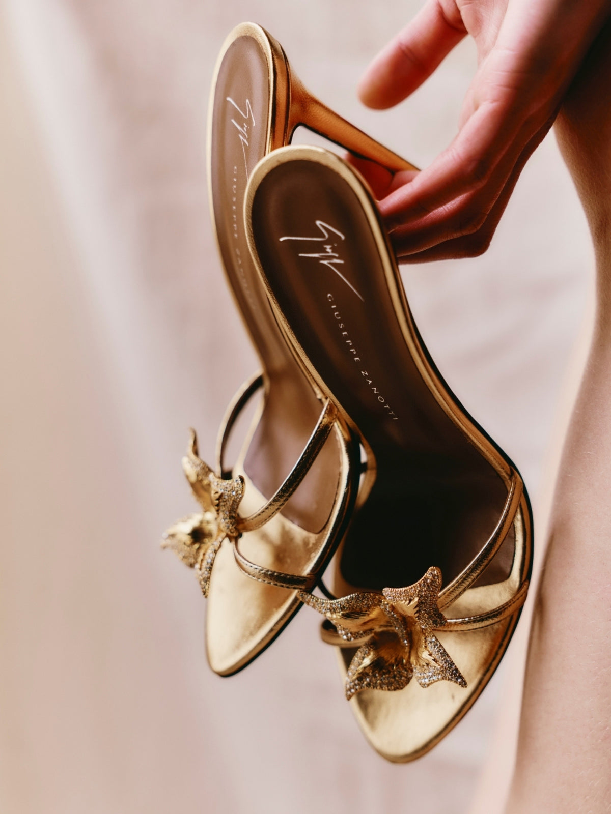 BUTTERFLY MULE 90