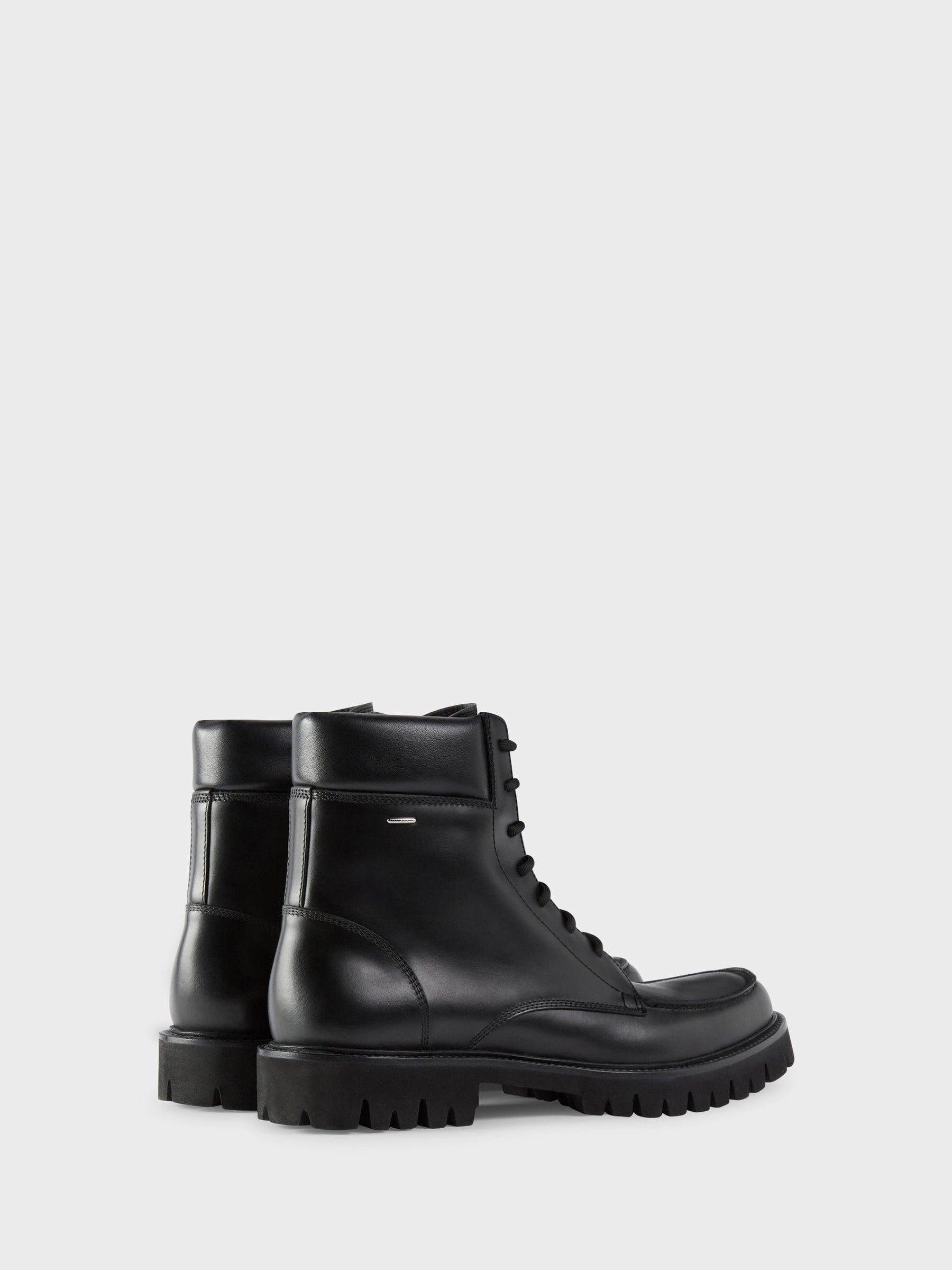 MAGNUSS BOOT