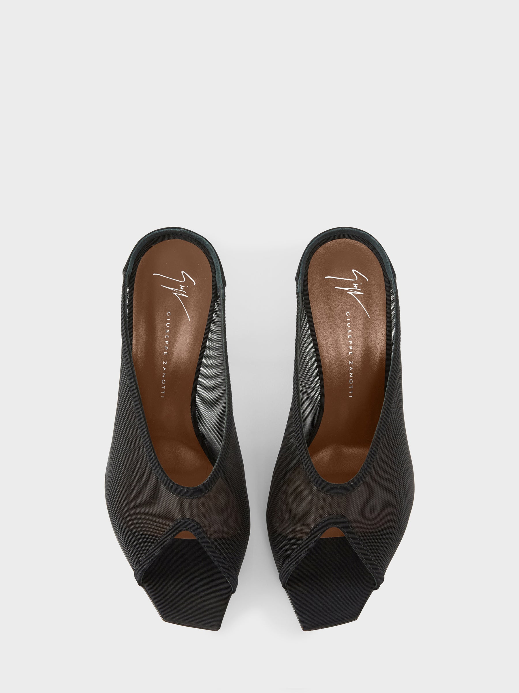 GUEPIERE MULE 105