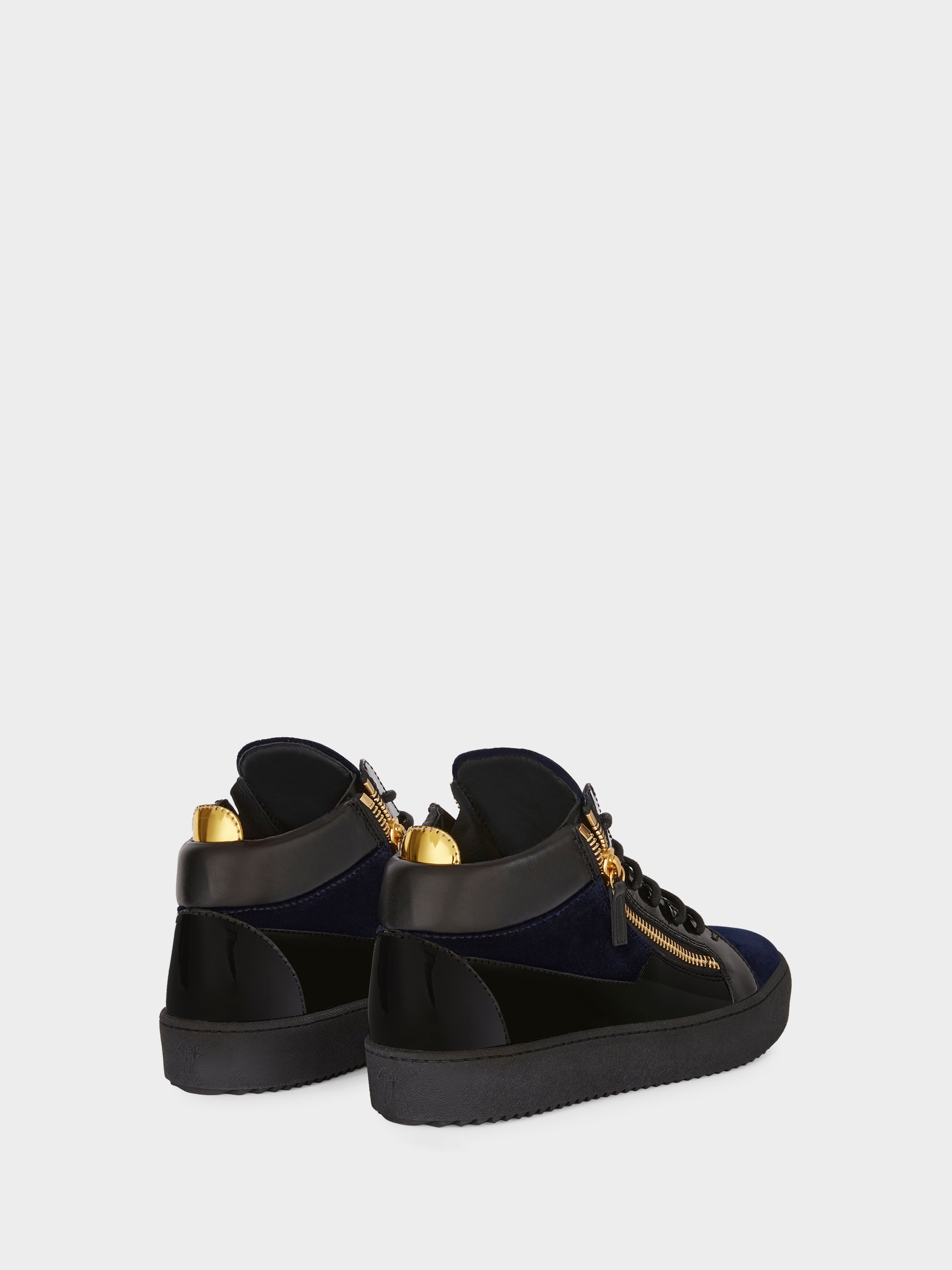 SNEAKERSS KRISS