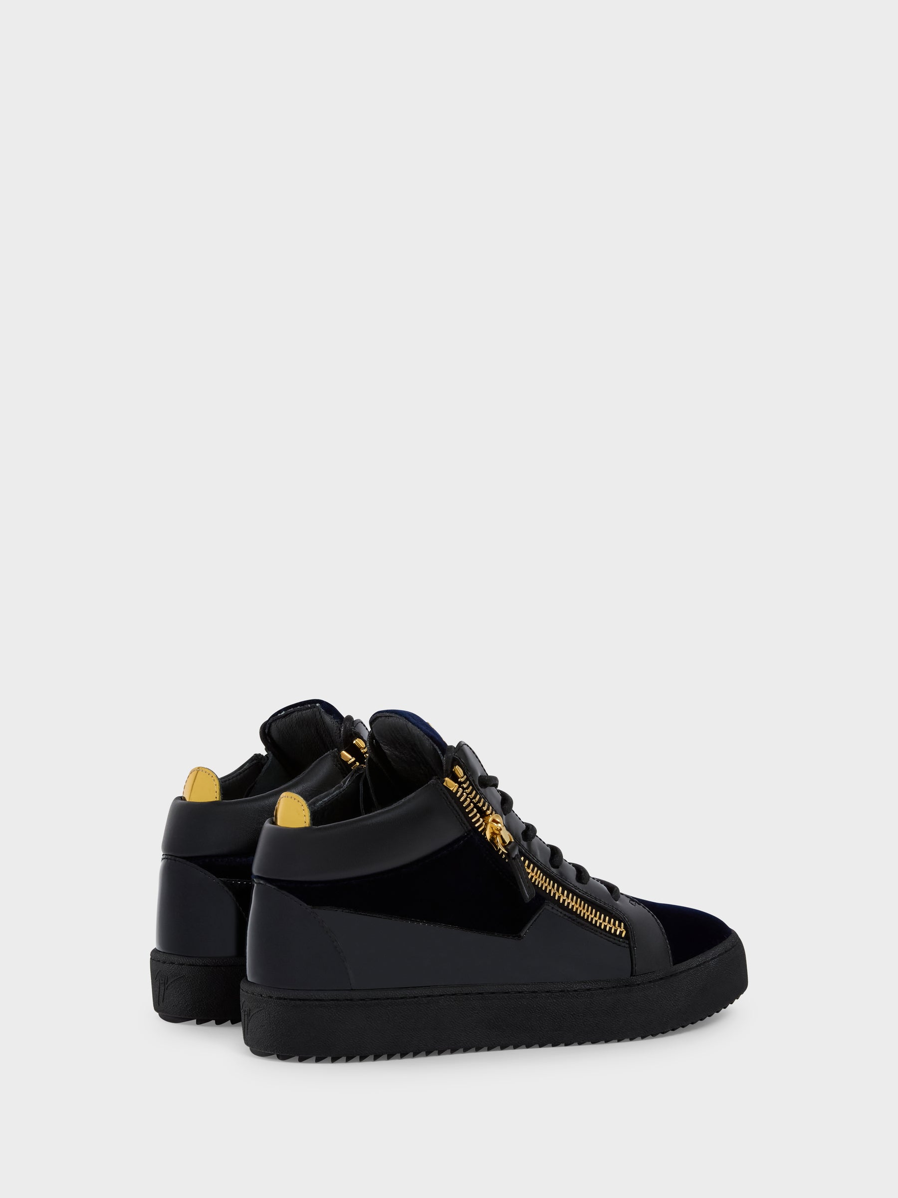 KRISS SNEAKERSS 