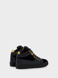 KRISS SNEAKERSS 