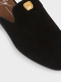 SEAL SLIPPER
