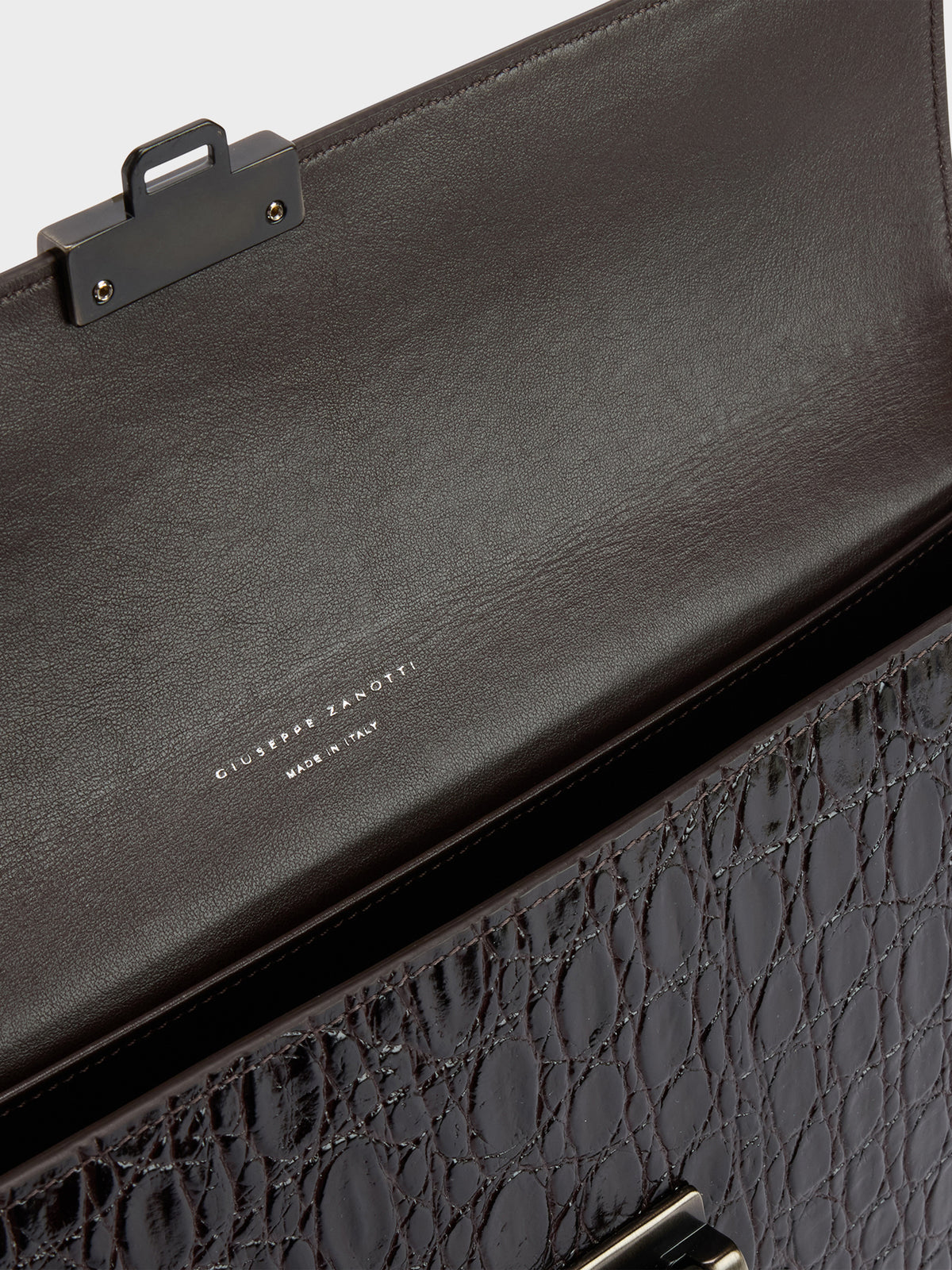 YANNIS POCHETTE