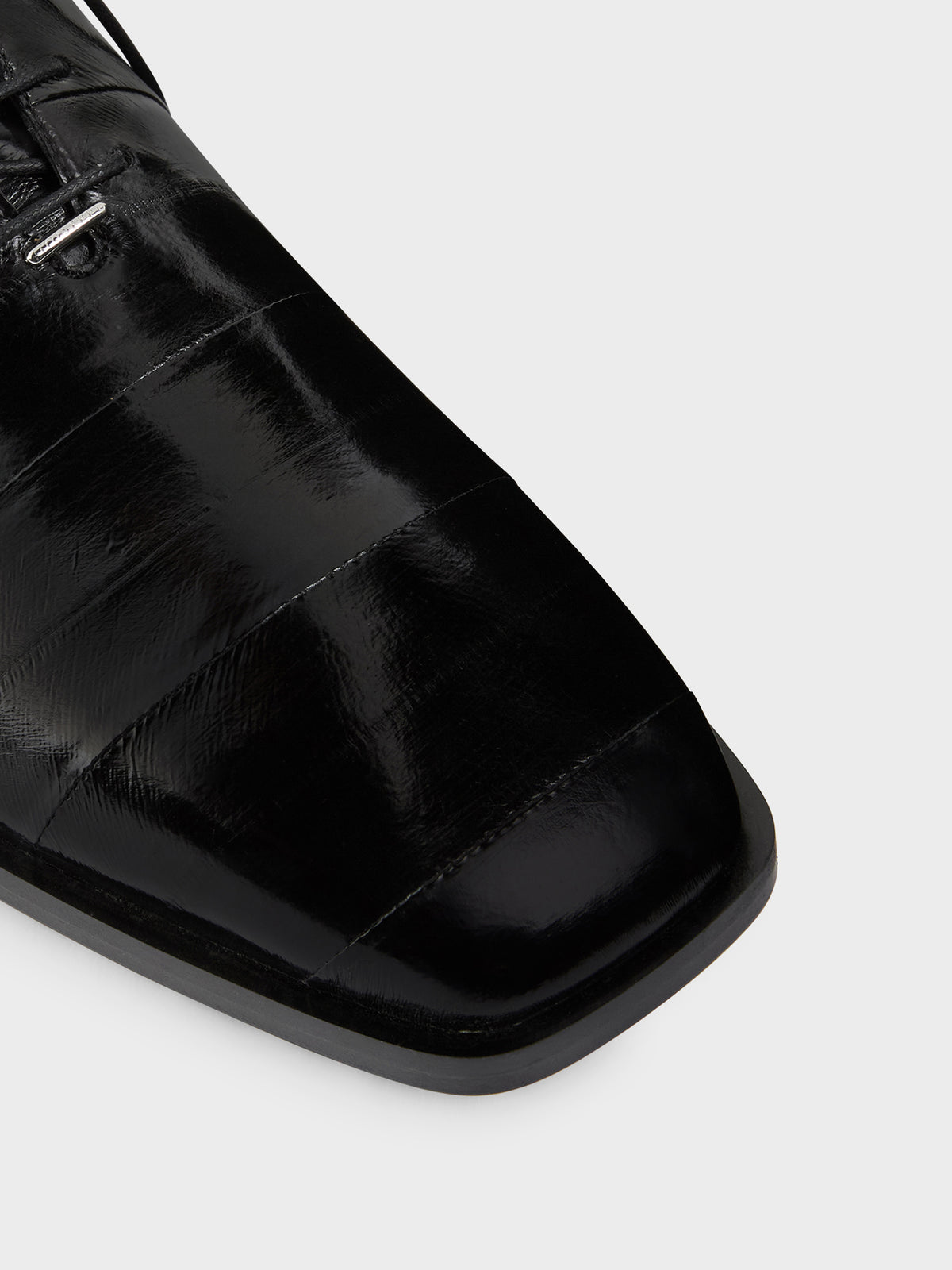 SEBHASTIAN LACE-UP