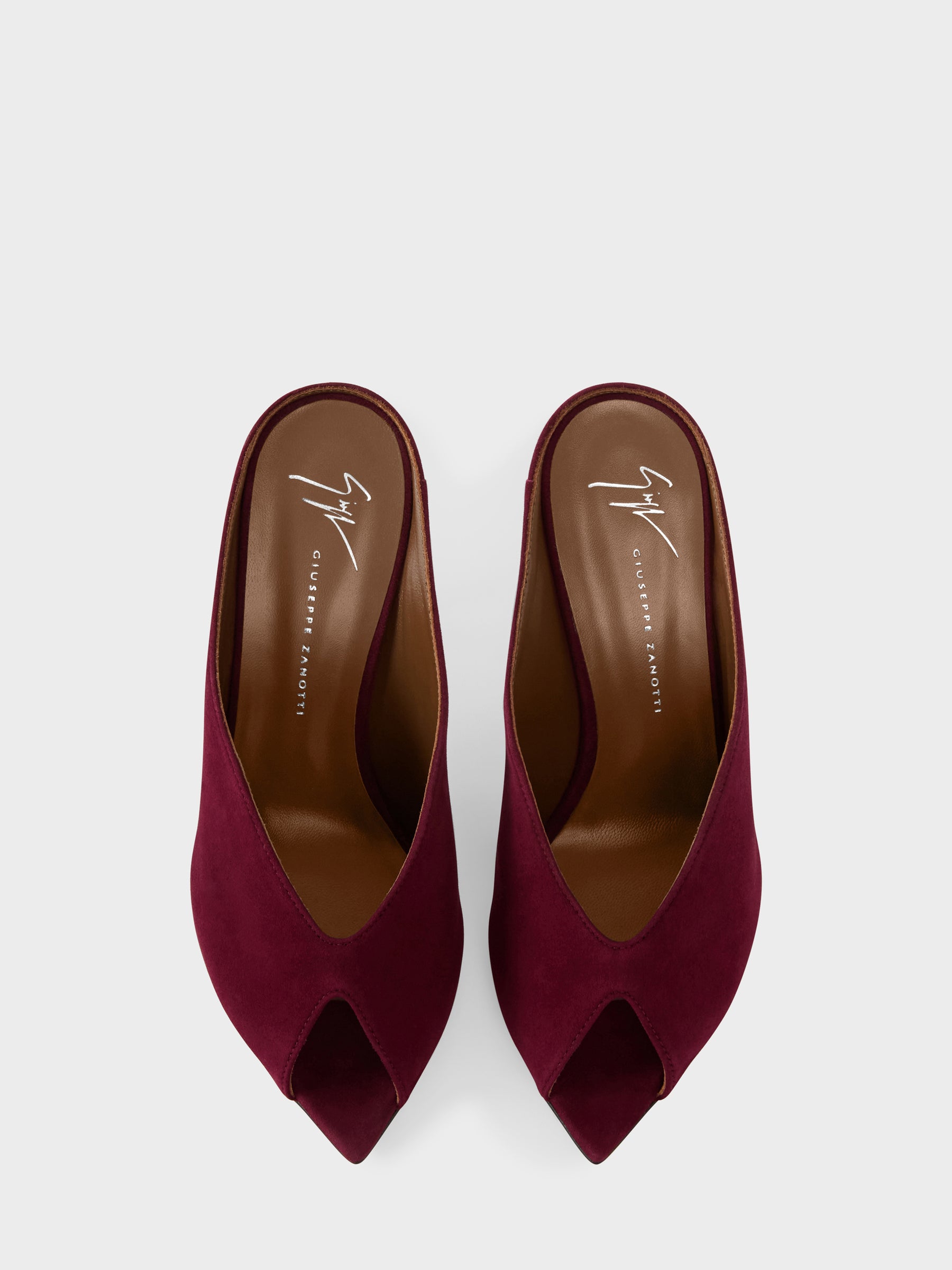 INTRIIGO CLUEDO MULE 105