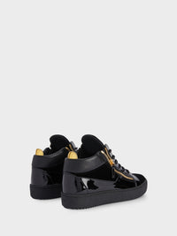 SNEAKERSS KRISS