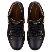 SNEAKERSS KRISS