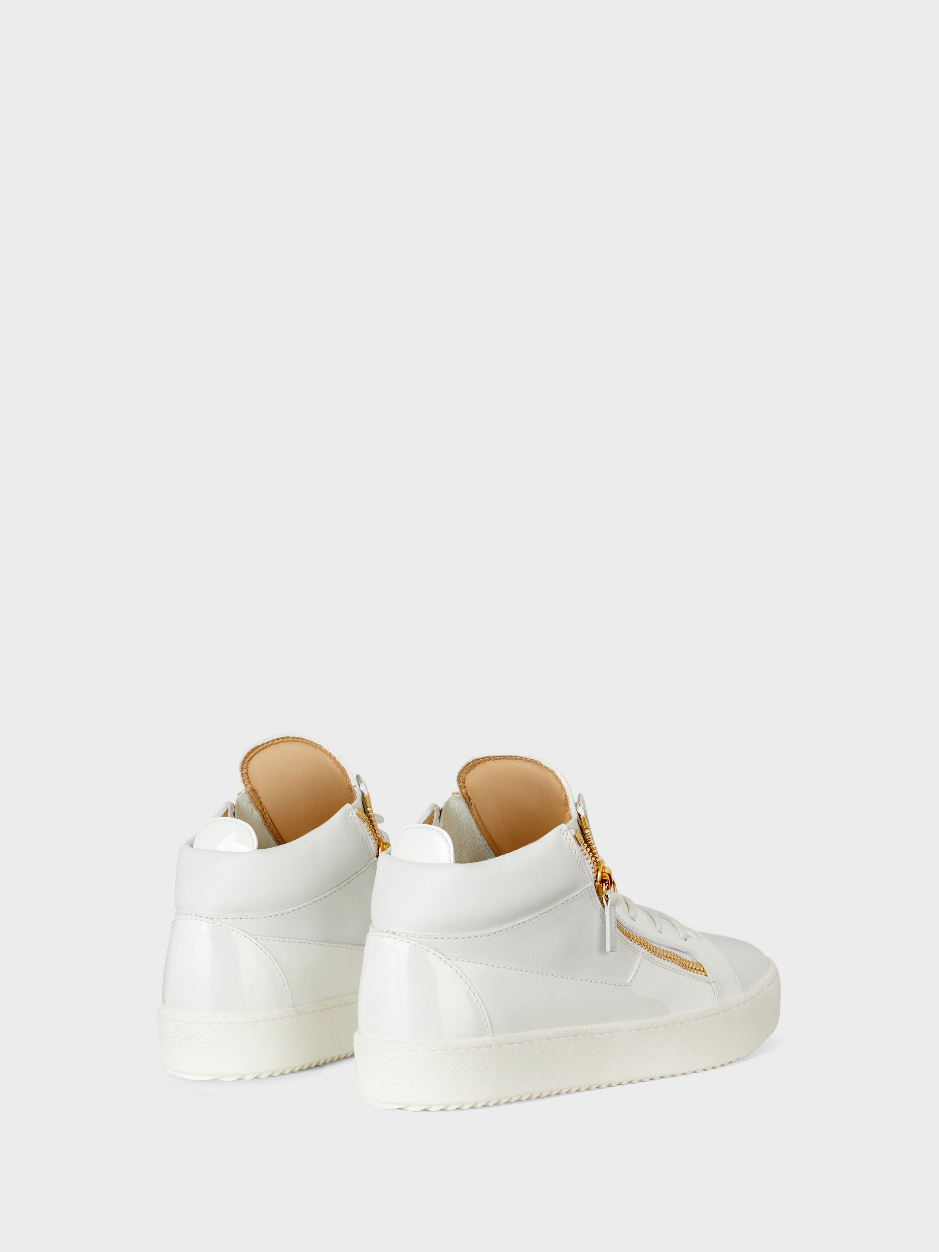 SNEAKERSS KRISS