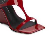 TUTANKAMON - Red - Sandals