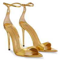 INTRIIGO STRAP - Gold - Sandals