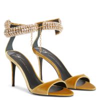 INTRIIGO BIJOUX - Gold - Sandals