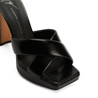STACEE - Negro - Zapatos de plataforma