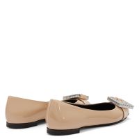 MISS BUCKLE - Pink - Flats