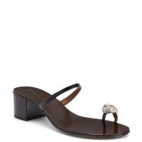 Giuseppe Zanotti オヤユビビジュー付きサンダル 40 GIUSEPPE ZANOTTI オヤユビビジューサンダル