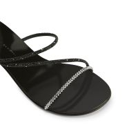 JULIANNE 40 - Black - Sandals