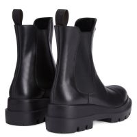 TANKIE BEATLE - Black - Boots