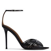 INTRIIGO SHELL 105: Sandals Black | Giuseppe Zanotti
