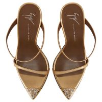 GIUSEPPEZANOTTI GOLD BIJOUX SANDAL新品未使用 ORCHID MULE 105: Sandals Gold | Giuseppe Zanotti