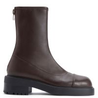 JUNNEY: Boots Brown | Giuseppe Zanotti